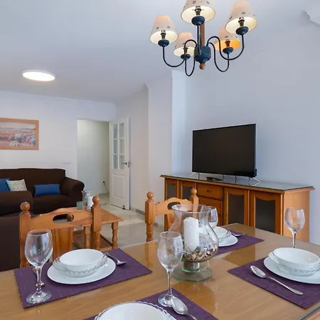 Holidays & Homes I Playa, Piscinas ,relax Appartamento